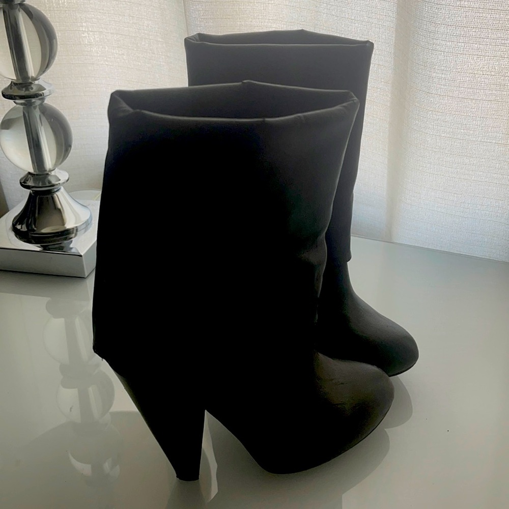 Versatile hi-lo boots